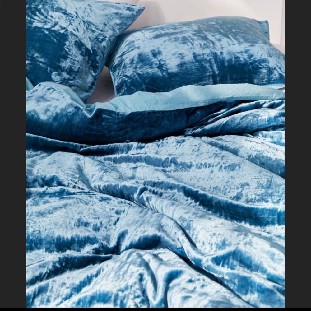 Navy Velvet 3 Pc Duvet Set- Full/ Double